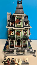 10228-U Haunted House Used