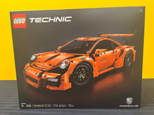42056-R Porsche 911 GT3 RS Retired NIB